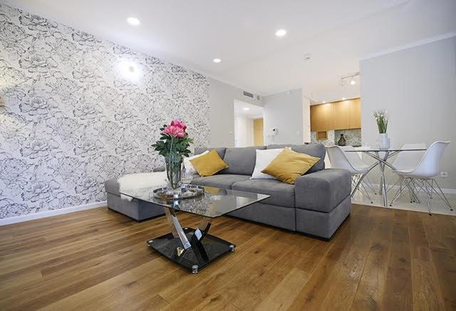 Nice Apartments Вроцлав Екстериор снимка
